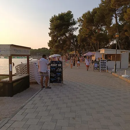 Michelle Mobile בית נופש ביוגראד נה מורו