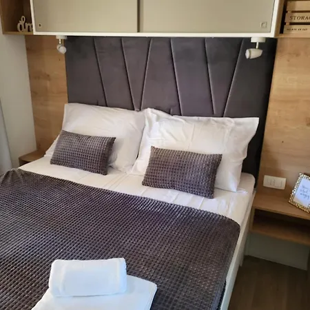 Michelle Mobile Holiday home Biograd Na Moru